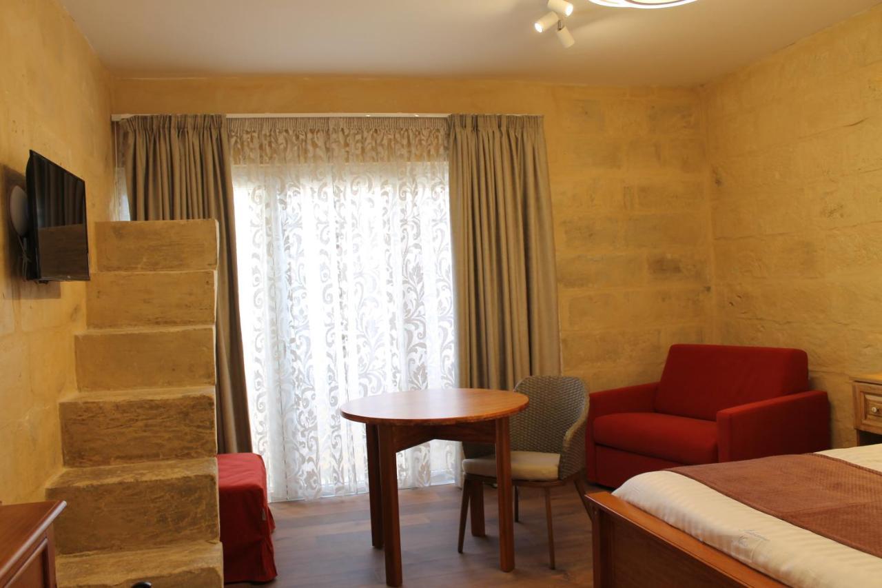 Palazzino Nina Boutique Hotel Qormi Екстериор снимка