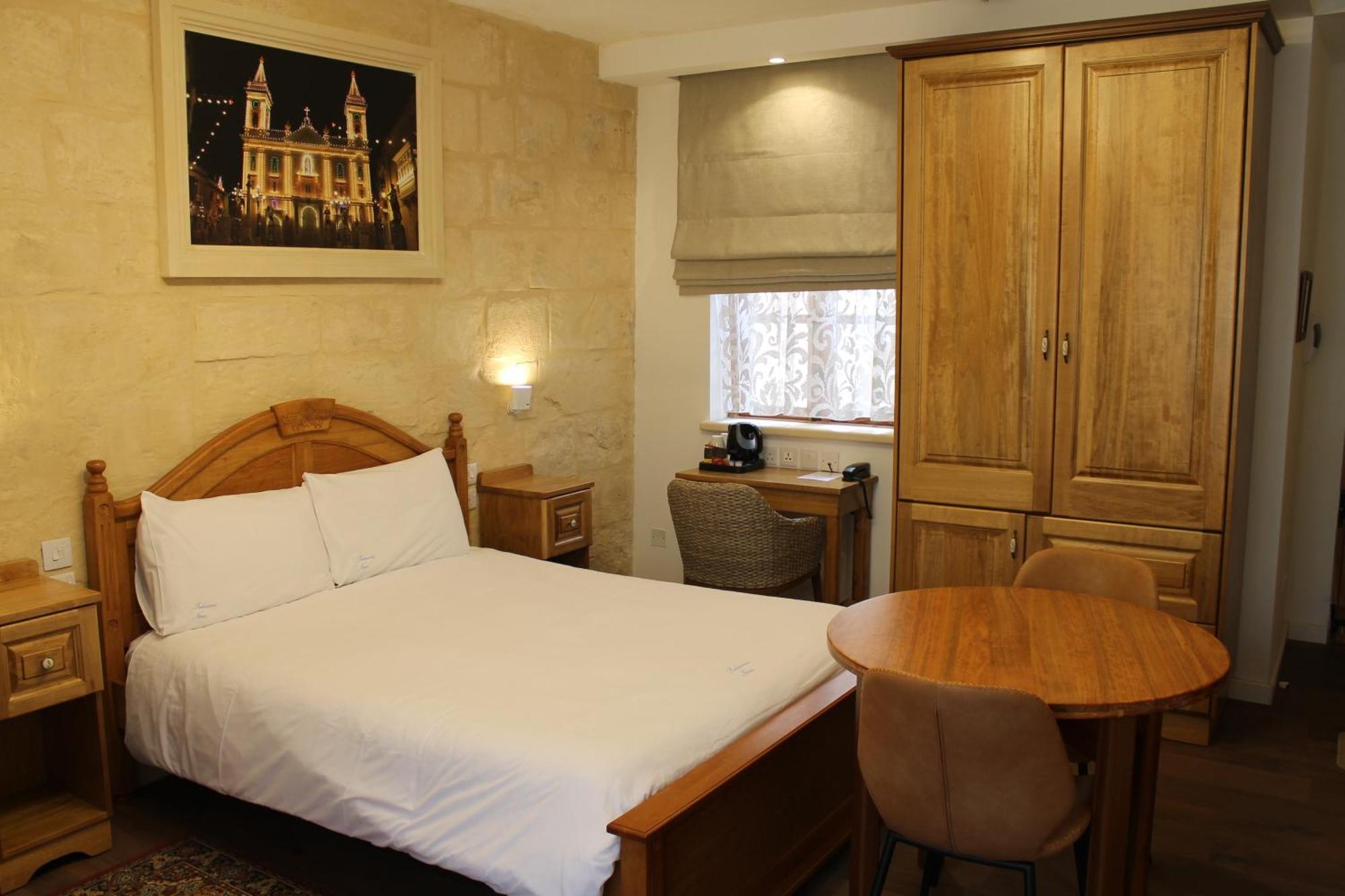 Palazzino Nina Boutique Hotel Qormi Екстериор снимка